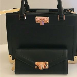 NWT MICHAEL KORS SET